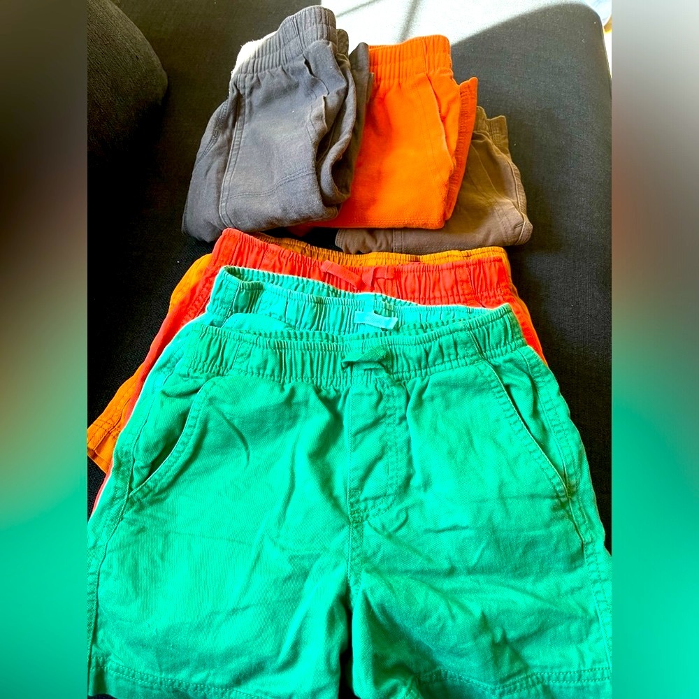 Sz. 7 Tea Collection Shorts Bundle! Eight Shorts! Be ready for Summer! ☀️ 🩳